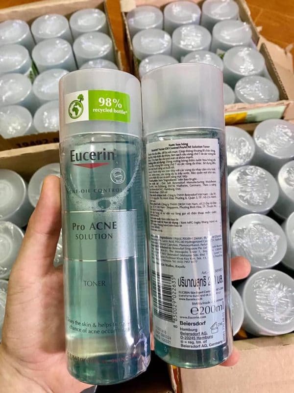 toner eucerin cho da dầu mụn
