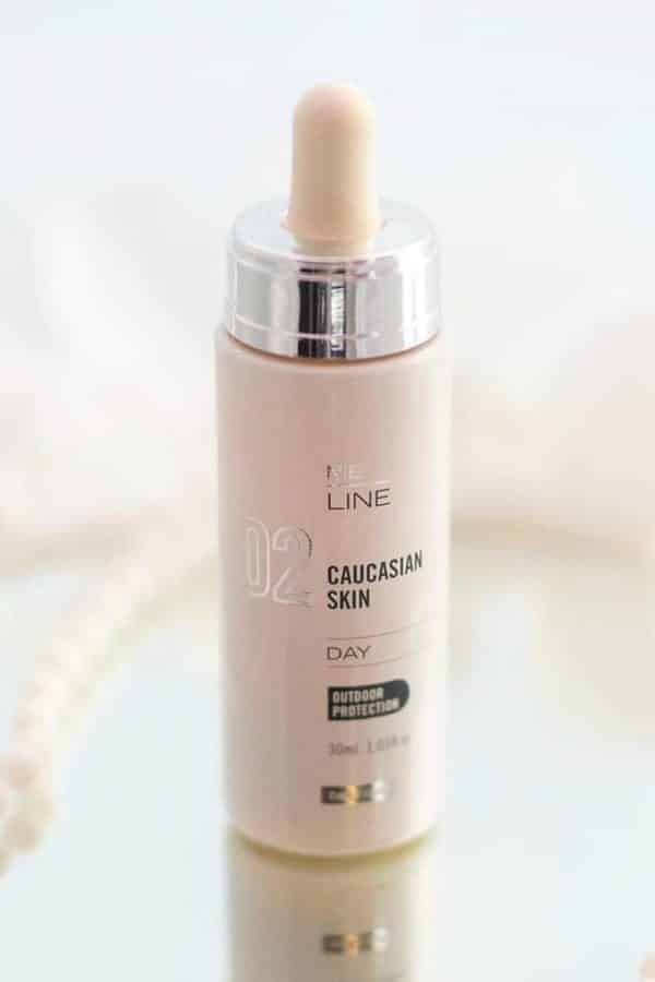 Me Line 02 Caucasian Skin Day