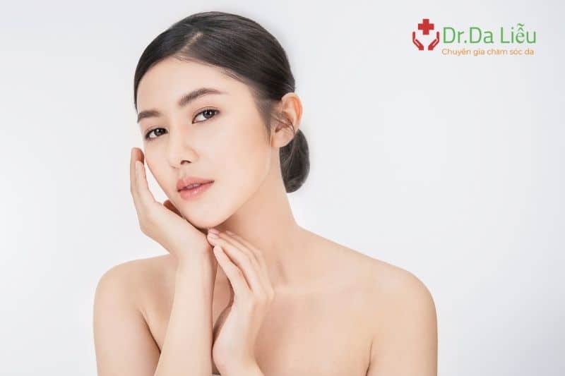 Quy trình chăm sóc da mụn hằng ngày giúp giảm mụn thâm