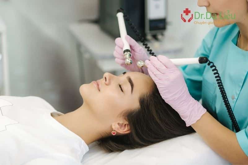 Vì sao máy tiêm tinh chất được sử dụng rộng rãi