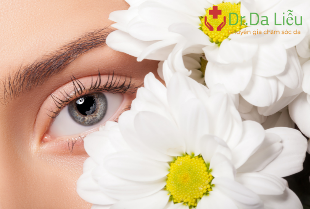 Không trang điểm và hạn chế skincare