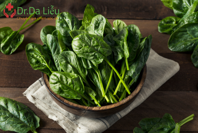 Cải bó xôi chống lão hóa da